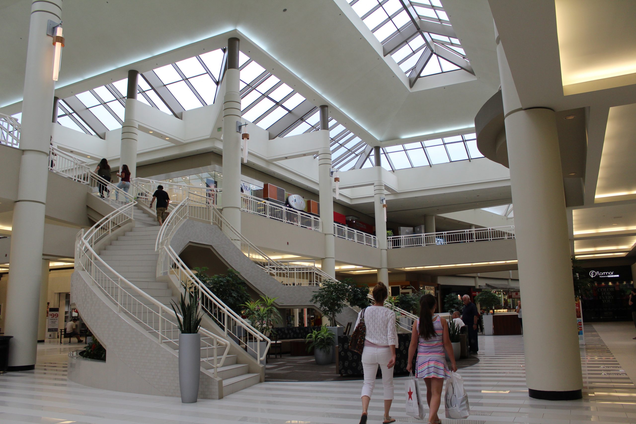 Galleria Food Court - Food Court in middletown