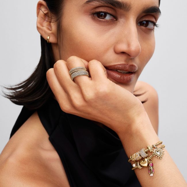 Pandora Campaign 192 BLACK FRIDAY SALE IS HERE! EN Image Set 1 1280x1280