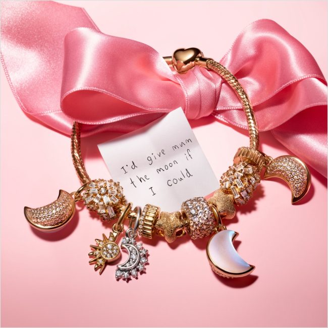 Pandora Campaign 195 Put your heart into every gift EN Image Set 1 1280x1280